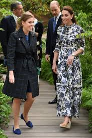 The Queen beams at Chelsea Flower Show as she visits Kate's nature ...