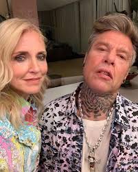 Maybe you would like to learn more about one of these? Chiara Ferragni Fedez Faceapp Challenge So Sehen Noah Centineo