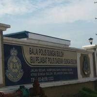 Datin red dalam pada itu turut berkongsi beberapa keping foto memaparkan dia ditemani rakan baiknya sedang berada di balai polis sungai buloh seawal pukul 3 pagi. Ibu Pejabat Polis Sungai Buloh Posto Policial Em Sungai Buloh