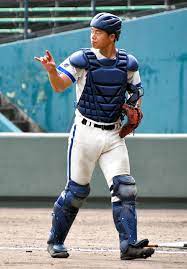 2021年は同姓同名の捕手（育成選手）が入団したことで、スコアボードなどの表示名がフルネームの「坂本勇人」になった 。 5月9日の対ヤクルト戦（東京ドーム）で四球による出塁後、牽制に対して頭から帰塁した際に右手母指末節骨を骨折し、戦線離脱 84 。 å·¨äººæŒ‡åã®å‚æœ¬å‹‡äººæ•æ‰‹ã«ç›£ç£ ä½è³€çœŒä»£è¡¨ã™ã‚‹é¸æ‰‹ã« ãƒãƒ¼ãƒãƒ£ãƒ«é«˜æ ¡é‡Žçƒ ã‚¹ãƒãƒ¼ãƒ„ãƒ–ãƒ«