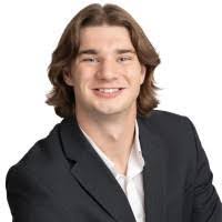 Russell Wardlow's Instagram, Twitter & Facebook