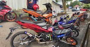 Kuala terengganu is the state capital of terengganu , on the east coast of peninsular malaysia. Buru Pesalah Hingga Terengganu Bebas Bunyi Bising Ekzos