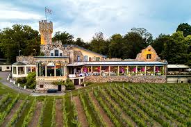 Click to rate burg schwarzenstein: Hochzeitslocation Burg Schwarzenstein Raman Photos Hochzeitsfotograf Frankfurt Rheingau Konigstein Wiesbaden