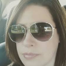 Shelly Logsdon's Instagram, Twitter & Facebook