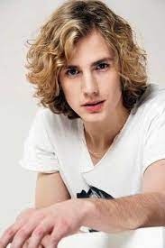 Chic Cool Man Hairstyle Medium Curly Blonde Lace Wig About 12 Inches 100 Human Hair Medium Hair Styles Long Hair Styles Men Mens Hairstyles Medium