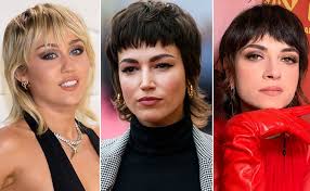 Ecco perché sta bene la frangia con pochi capelli: Mullet Hair I Capelli Anni 80 Nuovo Trend 2021 Io Donna