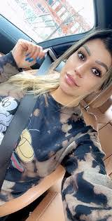 Amber Stiner's Instagram, Twitter & Facebook