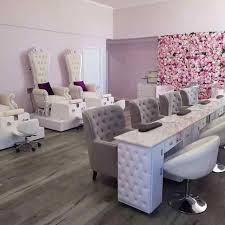 Home Nail Salon Setup Small Spaces Home Nail Salon Setup In 2020 Home Nail Salon Salon Furniture Salon Suites Decor