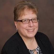 Amanda Oram's Instagram, Twitter & Facebook