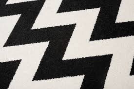 Nur noch 1 auf lager. Designer Teppich Schwarz Weiss Zickzack Modern Muster Wohnzimmer Esszimmer Ebay