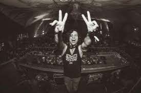 Listen to skazi's top songs like falafel part 2, zalzul, falafel pt 1, download songs for free, browse upcoming concerts and discover similar djs on edm hunters. A Music Legend Welcome Skazi