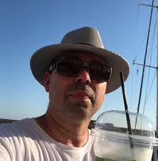 Hallå alla underbara människor! Snart är jag färdigutbildad  mätningsingenjör. Sitter med examensarbetet nu och tar examen i slutet av  maj. Nu letar jag jobb! Så har du något eller känner någon som… |