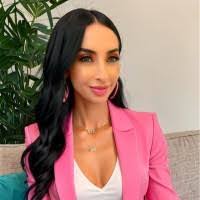 Mary Arpaia's Instagram, Twitter & Facebook