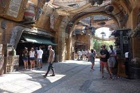 Our Galactic Guide To Star Wars Galaxy S Edge At Disney World In 2020 Disney World Theme Parks Hollywood Studios Disney Disney World