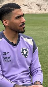 Tyron Woodley avisa Anderson Silva: "Jake Paul tem poder de nocaute"