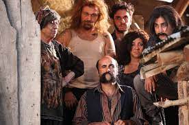 Sinema salonlarında severek izlenen dedemin fişi filmi, meltem bozoflu yönetmenliğinde ve onur buldu, alper kul ve erdem yener\'in başrollüğünde ekrana geliyor. Dedemin Fisi Filmi Oyunculari Kimler Dedemin Fisi Konusu Ve Karakterleri Nedir Dedemin Fisi Nerede Cekildi