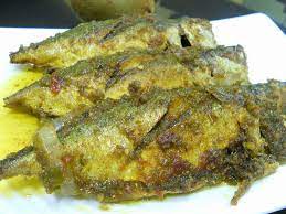 Menu satu ini merupakan carian tertinggi di laman sesawang. Ikan Goreng Sambal Hijau Resepi Untuk Dikongsi