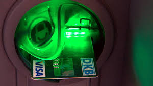 In jeder niederlassung befinden sich qualifizierte berater und moderne geldautomaten. Dkb Erhebt Kunftig Auch Fur Einzahlungen Am Automaten Gebuhren