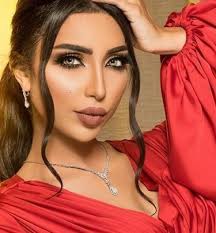 حيث ظهرت عبر حسابها الشخصي على تطبيق. Haya Online Ø¯Ù†ÙŠØ§ Ø¨Ø·Ù…Ø© Ù‚Ø¨Ù„ ÙˆØ¨Ø¹Ø¯ Ø§Ù„ØªØ¬Ù…ÙŠÙ„ ØµÙˆØ± ØµØ§Ø¯Ù…Ø©