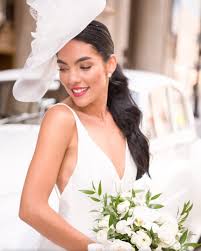 Vestito da sposo per cani. Cappelli Da Sposa 2019 L Accessorio Glamour Per Il Vostro Bridal Look