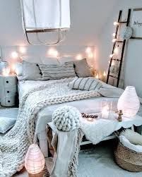 Une banquette de lit verte pour une chambre de fille. 1001 Idees Deco De Chambre Pour Ado Fille Cocooning Deco Chambre Idee Chambre Decoration Lit