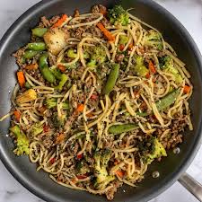These delicious dinner ideas take the guesswork out of healthy eating for diabetes. 5 Spice Ground Beef Stir Fry With Noodles A 20 Minute Recipe