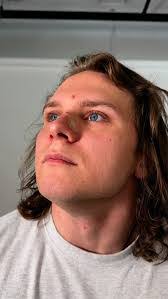 Zach Guyer's Instagram, Twitter & Facebook