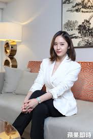 F X Krystal Aktris Gambar Motivasi Diet