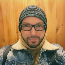 Okay, I need help. I had not been playing for a few months, but decided to  jump right back in today. But the controllers (mixed with handtracking, I  think) were all over