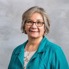 Linda Valenzuela's Instagram, Twitter & Facebook