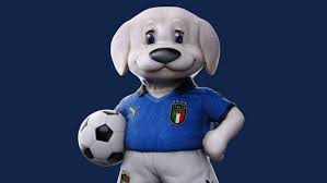 Football village, le squadre cinofile della polizia di stato in piazza del popolo per una prova dimostrativa. Euro 2020 Italy Unveils Mascot Of National Football Team