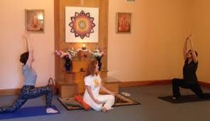 Yoga mechanics teaches alignment yoga based on the foundations of anatomy and biomechanics. Tuesday Pm Multi Level Hatha Yoga Class Integral Yoga Institute New Jersey