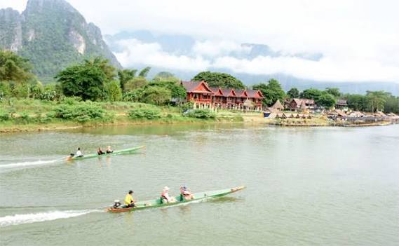 Vang Vieng 