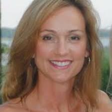 Lorie Dyer's Instagram, Twitter & Facebook