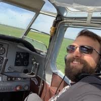 600+ perfiles de «Boris Boris»