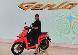 Berapa berat 4 liter minyak goreng yang diketahui mempunyai massa jenis 0,933 kg/liter? 1 Liter Berapa Kilometer Motor