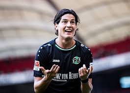 Get the latest news, stats, videos, highlights and more about midfielder miiko albornoz on espn. Miiko Albornoz Miiko Martin Albornoz Inola Colo Colo