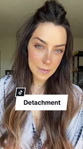 Julia Beatty's Instagram, Twitter & Facebook