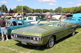 Image result for Dark Green 1970 Polara