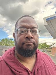 Jay Comeau's Instagram, Twitter & Facebook