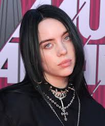 Billie eilish estilo hippie she was beautiful green hair blue hair neon green photos pictures new hair billie eilish just dyed her hair a wild new color fans hair blue billie eilish 60 ideas. Billie Eilish Brought Back Green Hair Roots For Grammys