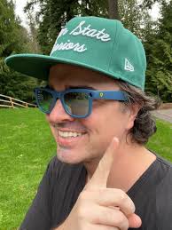 After all the updates yesterday for Ray-Ben Meta Glasses, wanted to do a  dedicated post for the release of my FAVORITE style: Scuderia Ferrari made  to celebrate the Miami GP 2024 They