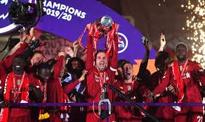 До этого форвард защищал цвета французского «ренна». Koronovannyj Chempion Liverpulyu Vruchili Trofej Apl Football Ua