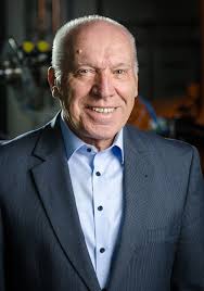 Beisitzer: Univ.-Prof. (i.R.) Dr.-Ing. Peter Scharf