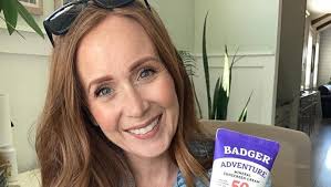 Amazon.com: Badger Biodegradable Reef Safe Sunscreen, SPF 50 Mineral  Sunscreen, 98% Organic Ingredients, Unscented, Water Resistant Adventure  Sport Sun Cream, Travel Size 2.4 oz Tin : Beauty & Personal Care