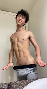 Notrenwrenn - photo 7 - BoyFriendTV.com