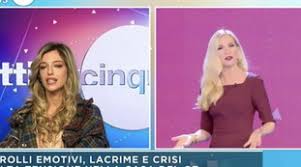 Последние твиты от rosaria cannavò (@roscannavoreal). C E Posta Per Te La Signora A Cui Salta La Dentiera Ecco Chi E Sarina Un Passato Clamoroso Libero Quotidiano