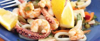 Decouvrez Notre Recette De Salade De Fruits De Mer Laissez Vous Inspirer Par Nos Recettes A En 2020 Salade De Fruits De Mer Recette Salade De Fruits Salade De Fruits