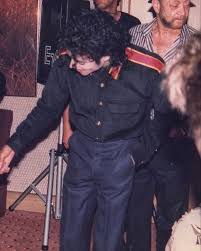 Twerking To Tabloid Junkie On Instagram Very Nice Sir In 2020 Twerk Instagram Michael Jackson