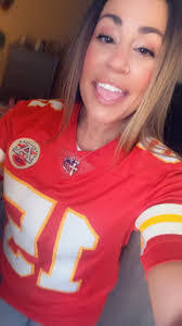 Brittany Bridgeman's Instagram, Twitter & Facebook